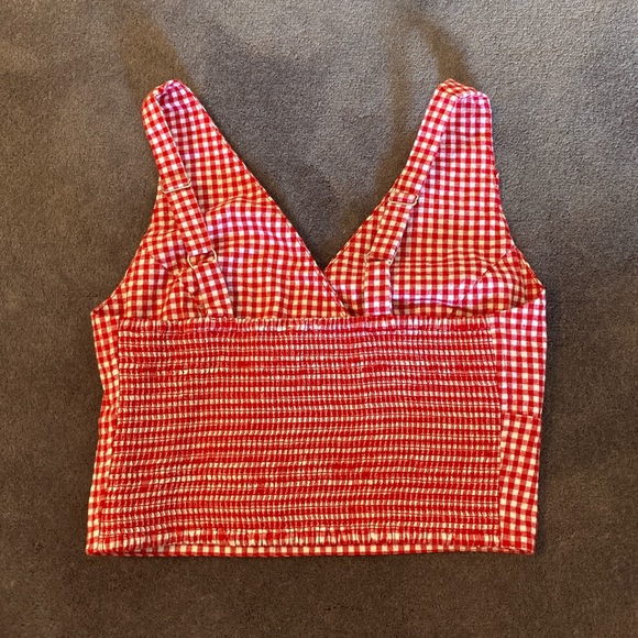 John Galt: Brandy Melville Tank top - Picture 2 of 3